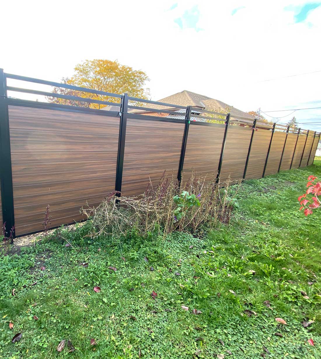 Horizontal Wood Grain Vinyl Fence Panels Barrie
