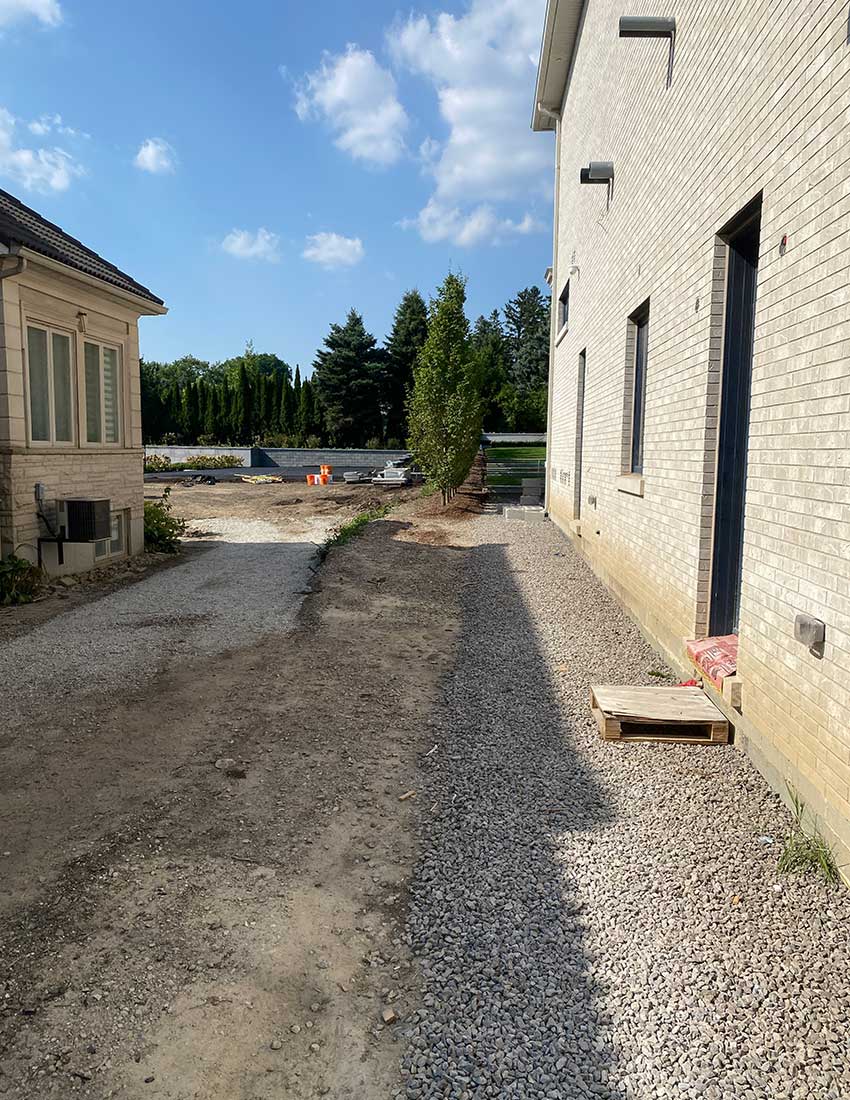 Burlington Fence-Aluminum Fence-Composite Fence-Aluminum Picket Fence-Vinyl Fence-Chain Link Fence-Temporary Fence-Fence Gates-Aluminum Privacy Screens-Aluminum Gates-Semi Privacy Fence